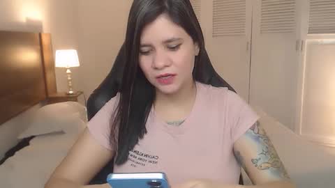 daniellerain online show from March 10, 5:07 pm