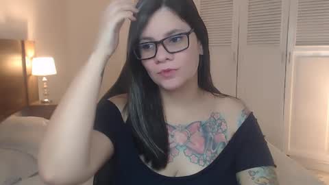 daniellerain online show from April 6, 10:05 am