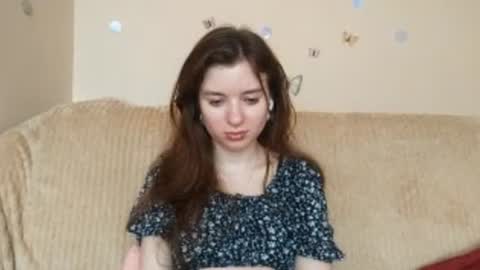 Mia online show from July 3, 7:37 am