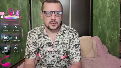 Snapshot of danielocool chatting on September 15, 10:59 am DanieloCool online show from September 15, 10:59 am