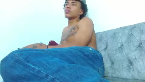 JUAN online show from January 17, 1:46 pm