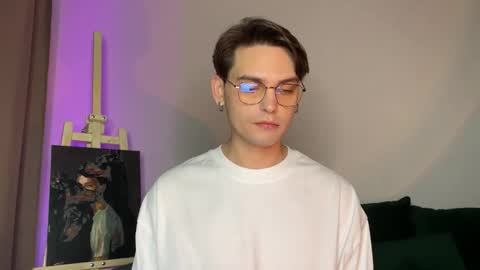 danieltuckerr online show from October 17, 5:48 pm