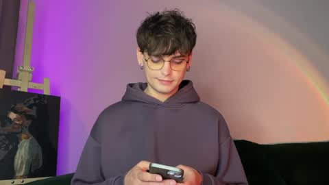 danieltuckerr online show from April 22, 3:46 pm