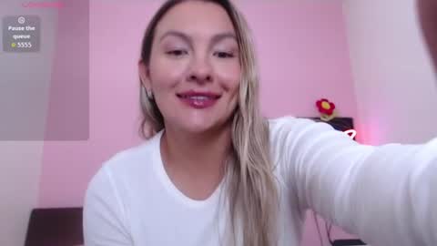 Snapshot of danika_bellaa chatting on July 13, 1:41 am K A R O L online show from July 13, 1:41 am