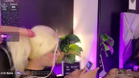 Snapshot of danika_dahl chatting on May 26, 5:03 am Danika Dahl online show from May 26, 5:03 am
