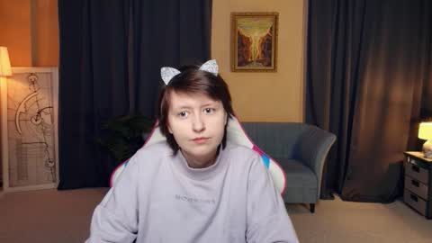 Snapshot of danillebraddock chatting on February 6, 10:18 am Dani online show from February 6, 10:18 am