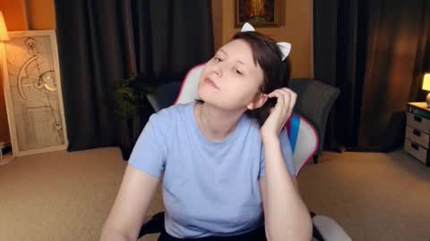 Snapshot of danillebraddock chatting on February 9, 10:19 am Dani online show from February 9, 10:19 am