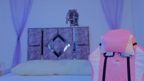 Snapshot of danilu_eva21 chatting on October 19, 8:09 pm Danilu and Eva online show from October 19, 8:09 pm