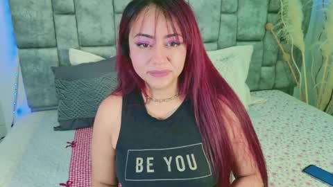 daninianderson online show from April 4, 4:00 am