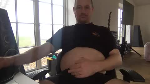 Snapshot of danishjss chatting on April 1, 6:14 am danishjss online show from April 1, 6:14 am