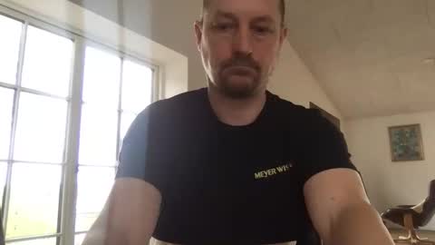 Snapshot of danishjss chatting on April 13, 6:19 am danishjss online show from April 13, 6:19 am