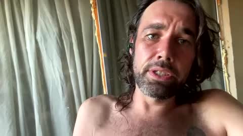 Snapshot of daniszyramaer chatting on February 6, 12:37 pm ZyRaMaxx online show from February 6, 12:37 pm