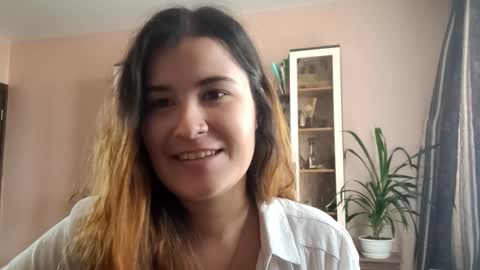 Snapshot of danitalatko chatting on November 6, 8:48 am Danita online show from November 6, 8:48 am