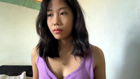 Louise online show from May 22, 11:54 pm