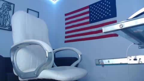 Snapshot of danmeca23cm chatting on December 18, 1:59 am danmeca23cm online show from December 18, 1:59 am