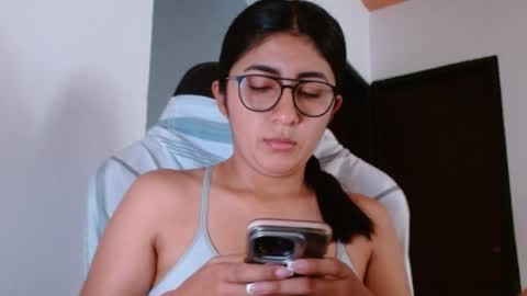 Danna online show from February 17, 8:47 pm