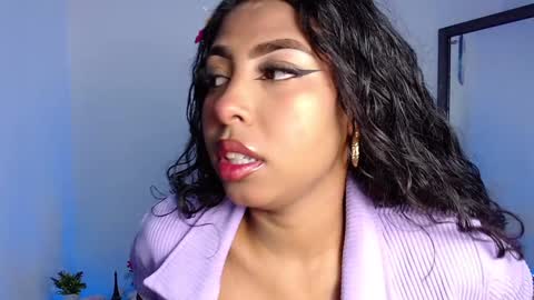 Danna online show from December 3, 10:17 am