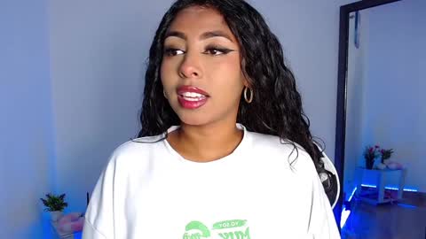 Danna online show from December 5, 11:38 am