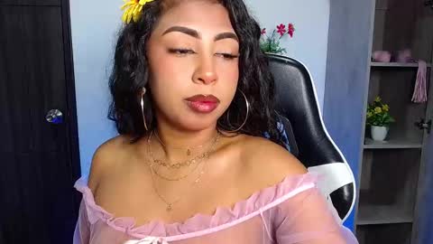 Danna online show from October 3, 9:06 am