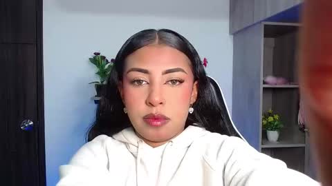 Danna online show from October 17, 9:23 am