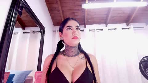 Danna Berlin  online show from February 4, 7:22 pm