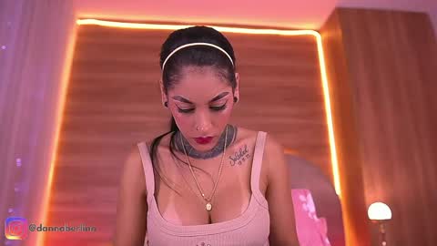 Danna Berlin  online show from April 14, 7:20 pm