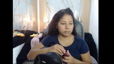 Snapshot of dannacoleman_ chatting on September 25, 1:37 pm danna online show from September 25, 1:37 pm