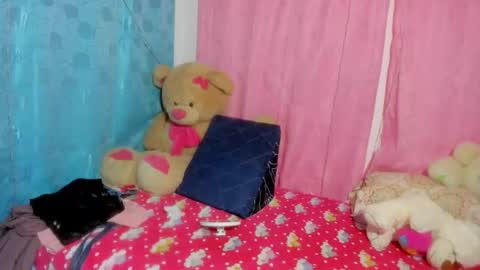 Danna Sofia jeins online show from December 17, 1:17 pm