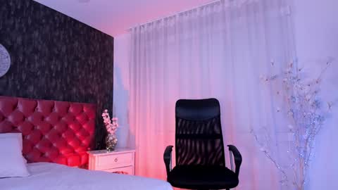 Danna online show from January 14, 2:43 pm