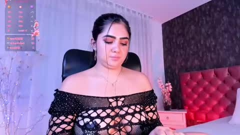 Danna online show from February 4, 7:44 pm