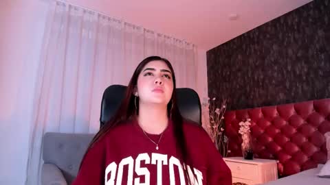 Danna online show from November 28, 3:25 pm