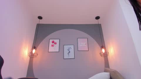 Danna online show from November 30, 2:21 pm