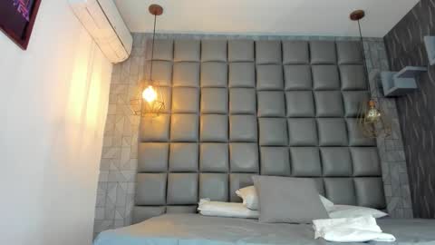 Snapshot of dannavelvet chatting on February 17, 12:23 pm Danna online show from February 17, 12:23 pm