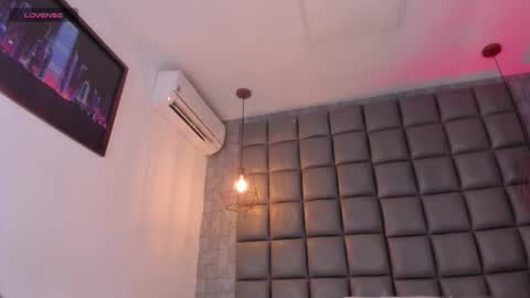 Snapshot of dannavelvet chatting on February 28, 12:50 pm Danna online show from February 28, 12:50 pm