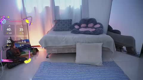 Snapshot of dannielle_ chatting on May 22, 6:46 pm online show from May 22, 6:46 pm