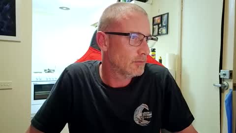 dannozdirekt online show from November 5, 12:27 pm