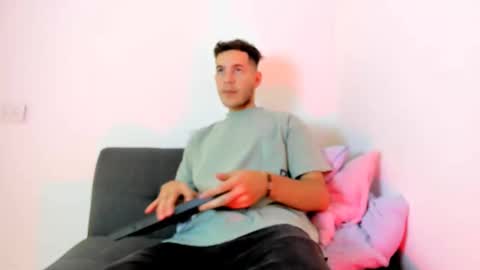 danny_and_lara online show from October 26, 7:53 pm