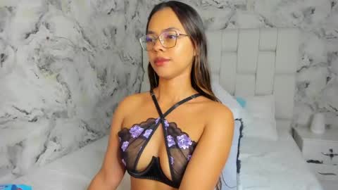Snapshot of danny_fernandez chatting on June 1, 3:30 am danny_fernandez online show from June 1, 3:30 am