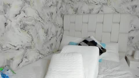Snapshot of danny_fernandez chatting on June 3, 7:33 am danny_fernandez online show from June 3, 7:33 am