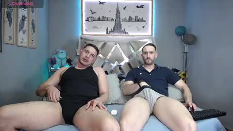Snapshot of danny_hot_fun chatting on July 8, 10:25 pm Danny and Alex online show from July 8, 10:25 pm