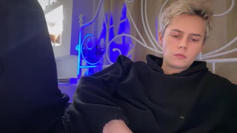 danny online show from December 3, 1:42 pm