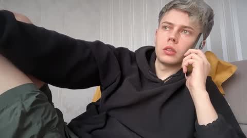 Snapshot of danny_love01 chatting on March 18, 9:56 am danny online show from March 18, 9:56 am