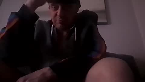 Snapshot of dannyboy72380 chatting on March 8, 11:16 am dannyboy72380 online show from March 8, 11:16 am