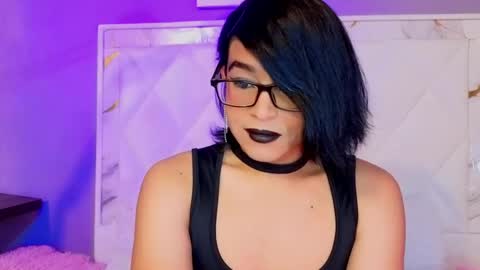 Snapshot of dannyhot__ chatting on May 19, 8:15 pm Danny online show from May 19, 8:15 pm