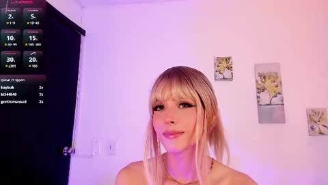 Snapshot of dannysastar_ chatting on July 7, 7:23 am DANNYSA online show from July 7, 7:23 am