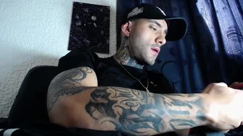 dante_d_angelo_ online show from November 5, 7:25 pm
