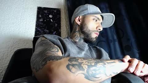 dante_d_angelo_ online show from December 19, 6:20 am