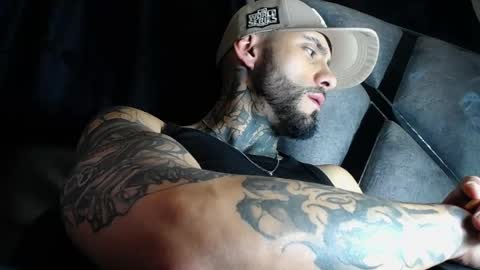 dante_d_angelo_ online show from April 28, 6:51 am