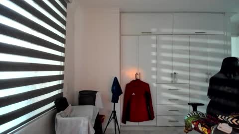 X Dante7373574 online show from March 16, 11:09 pm