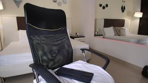 Dante online show from February 1, 4:11 pm